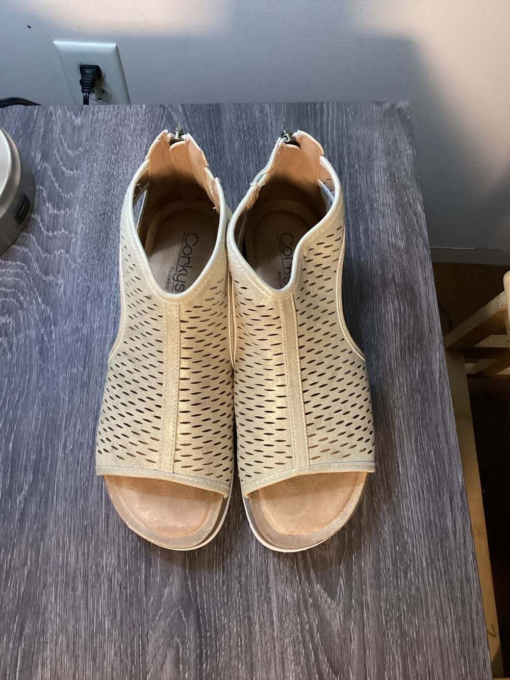 Corkys Sugar Momma Gold Cutout Wedge Sandal Size 8